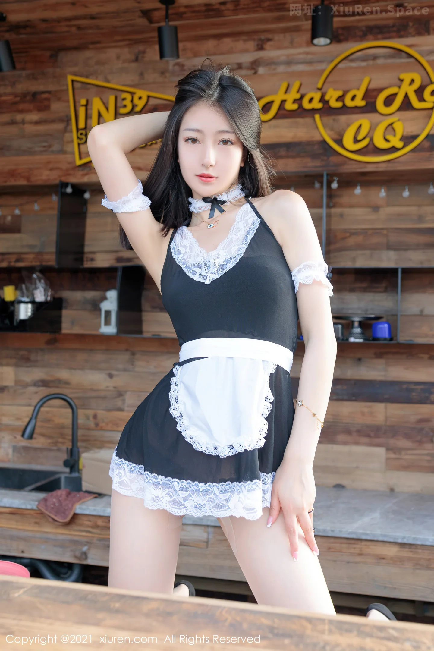 图片[5]-[XiuRen秀人网]VOL.3586 模特熊小诺居家蕾丝女仆主题私房开档肉丝裤袜撩人诱惑写真60P-秀人网官方网站